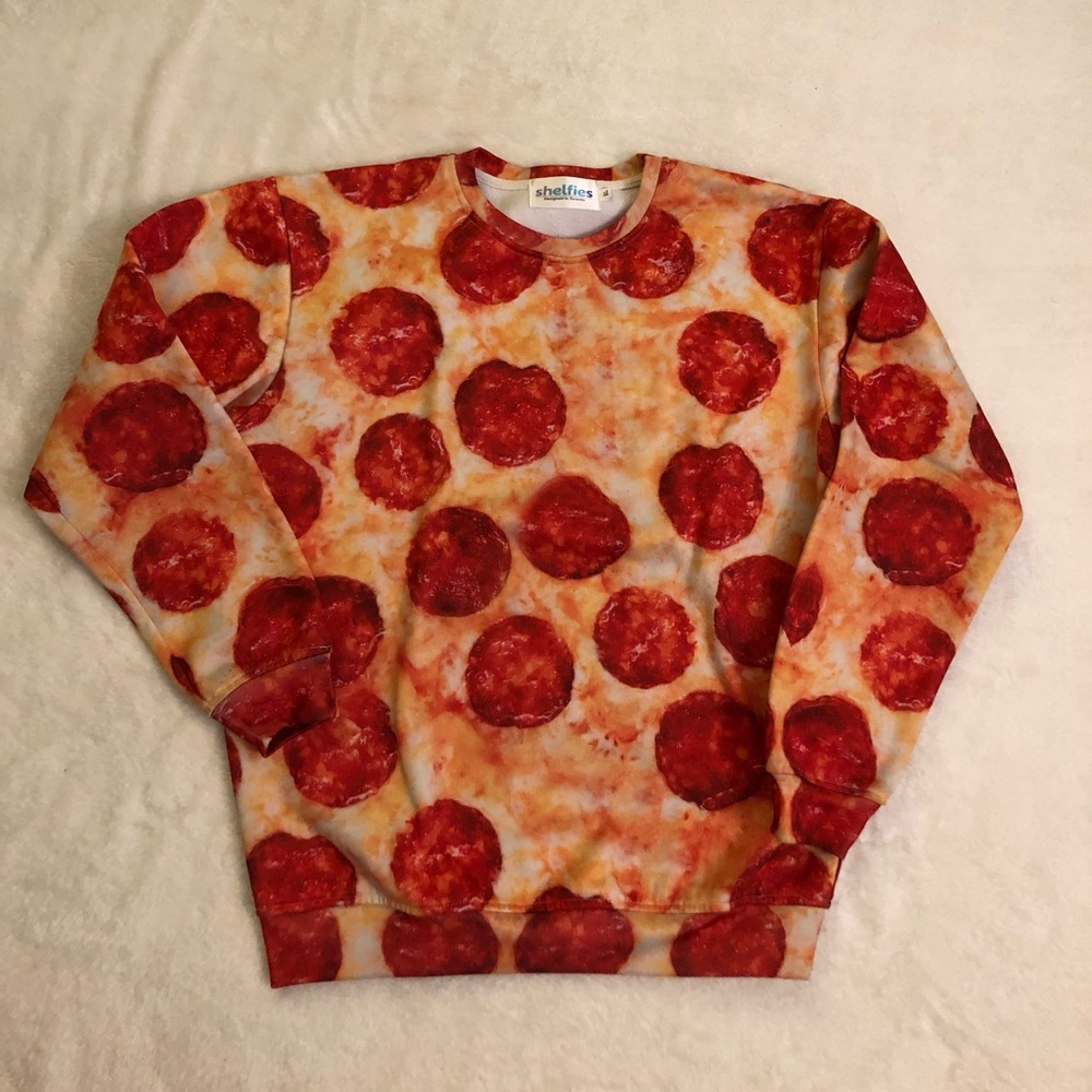 Fun pepperoni pizza Shelfies sweatshirt! XL